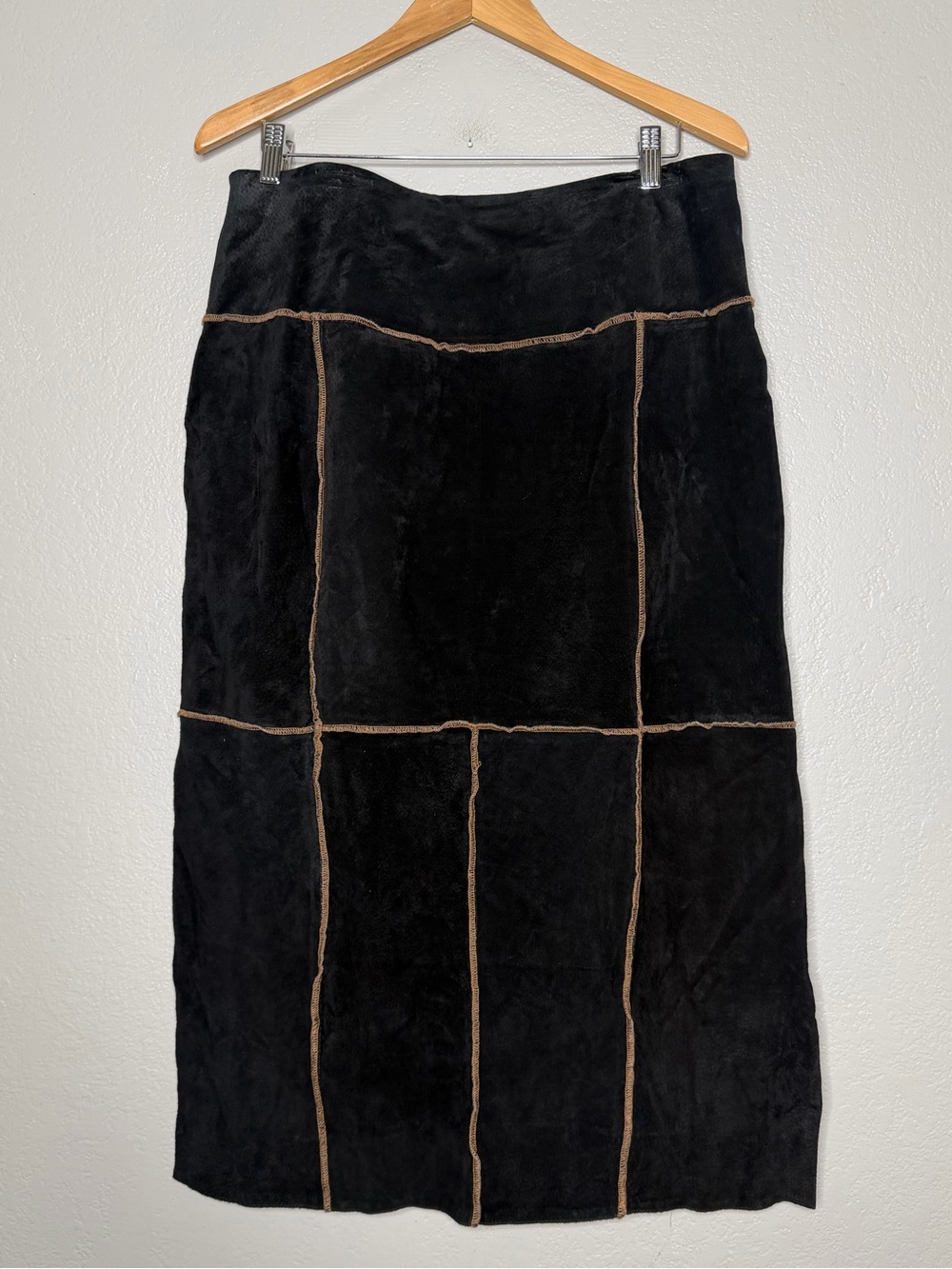 VTG Selene suede leather Black Paneled Midi Skirt with Contrast Stitching Sz L